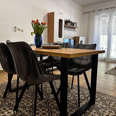 Apartmani Roko Biograd Na Moru Bagian luar foto