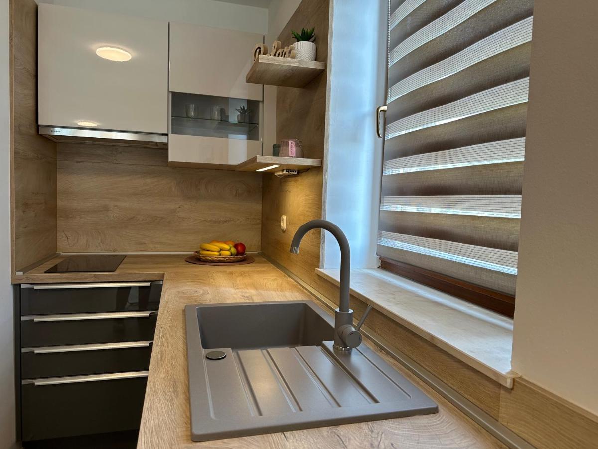 Apartmani Roko Biograd Na Moru Bagian luar foto