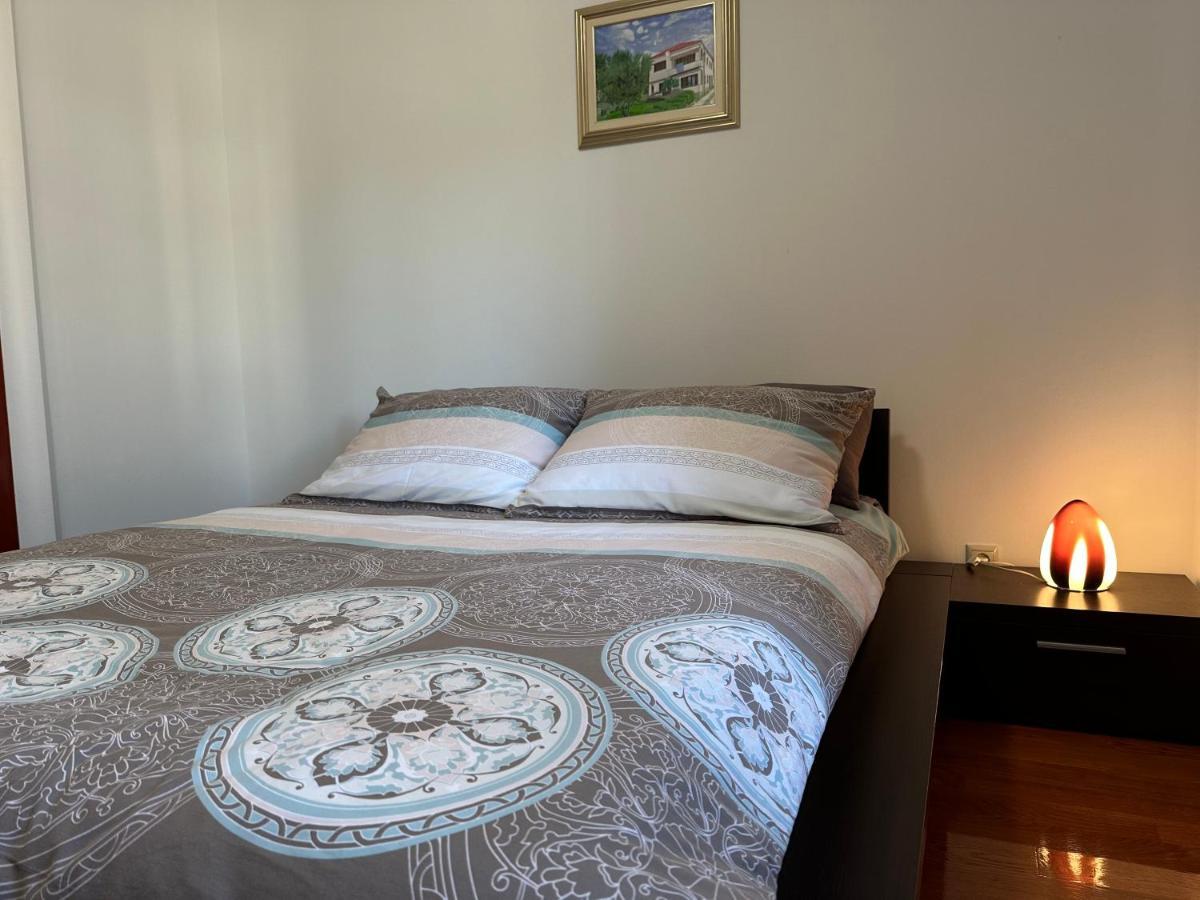 Apartmani Roko Biograd Na Moru Bagian luar foto