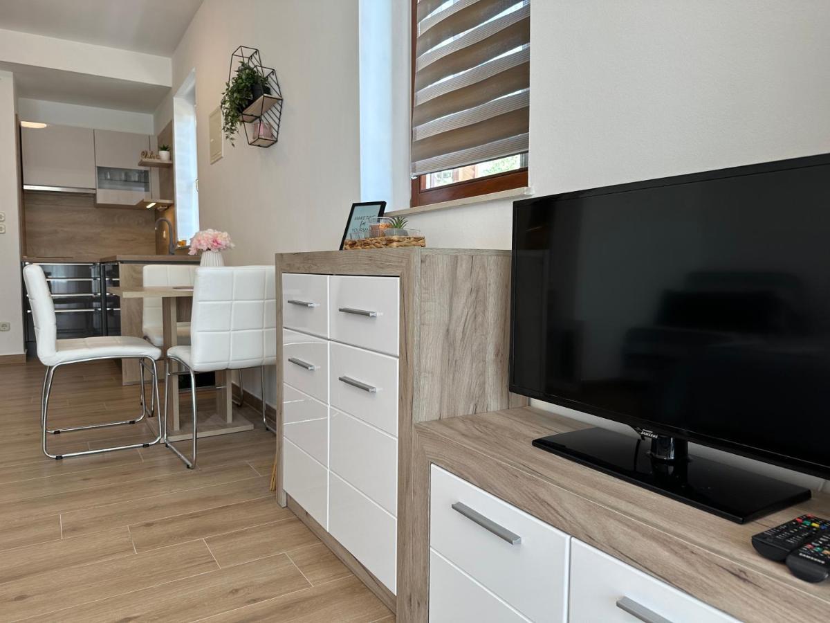 Apartmani Roko Biograd Na Moru Bagian luar foto