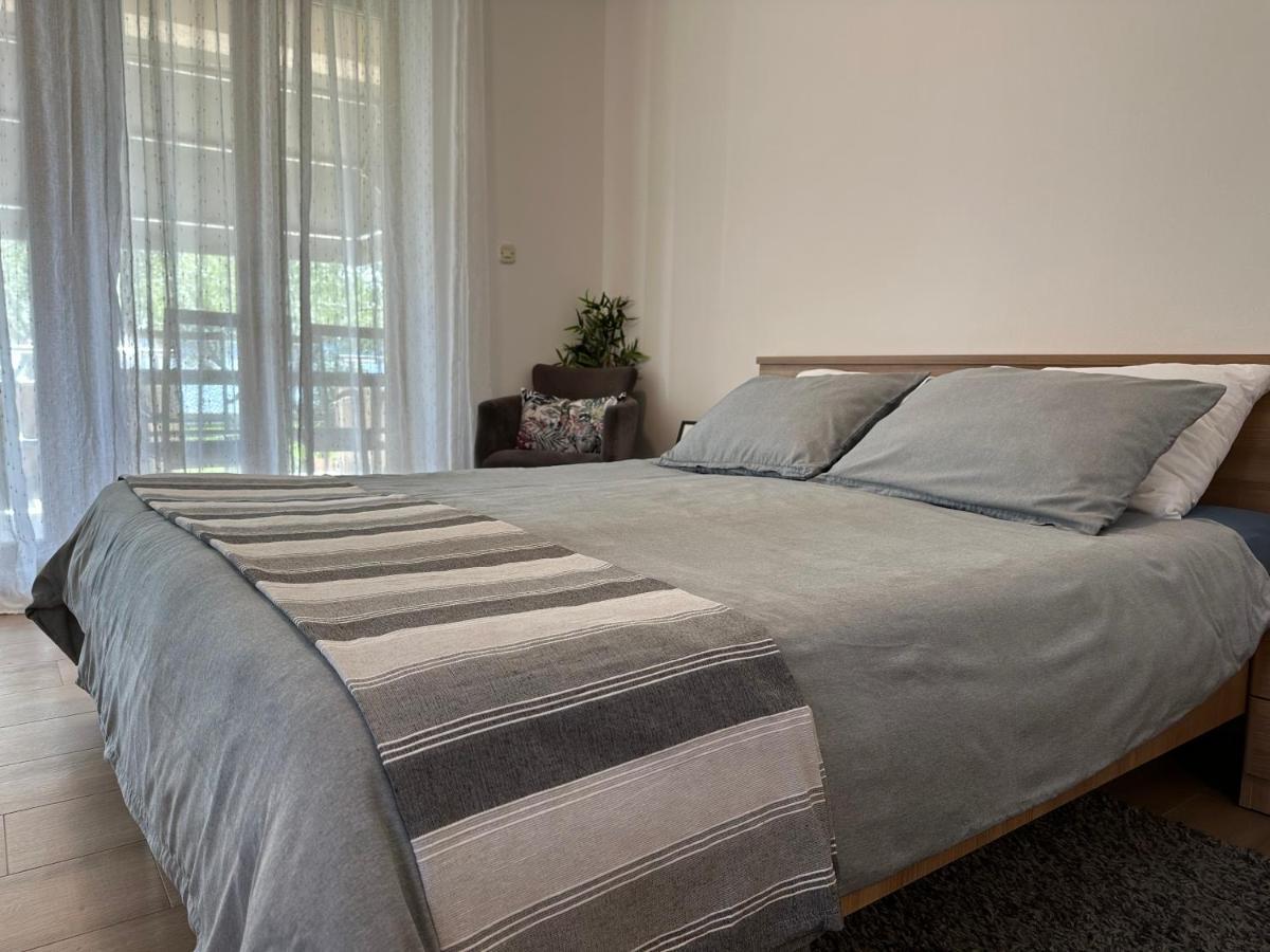 Apartmani Roko Biograd Na Moru Bagian luar foto