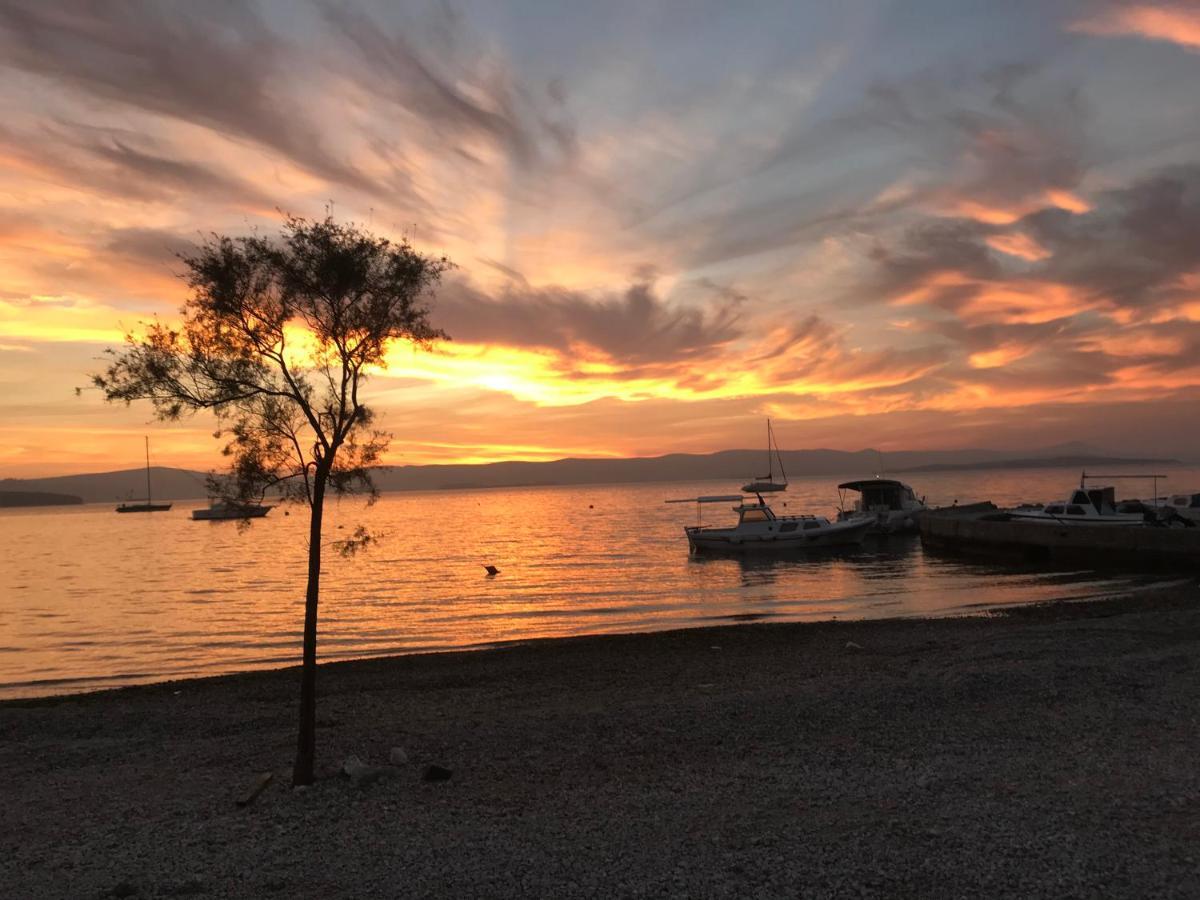 Apartmani Roko Biograd Na Moru Bagian luar foto