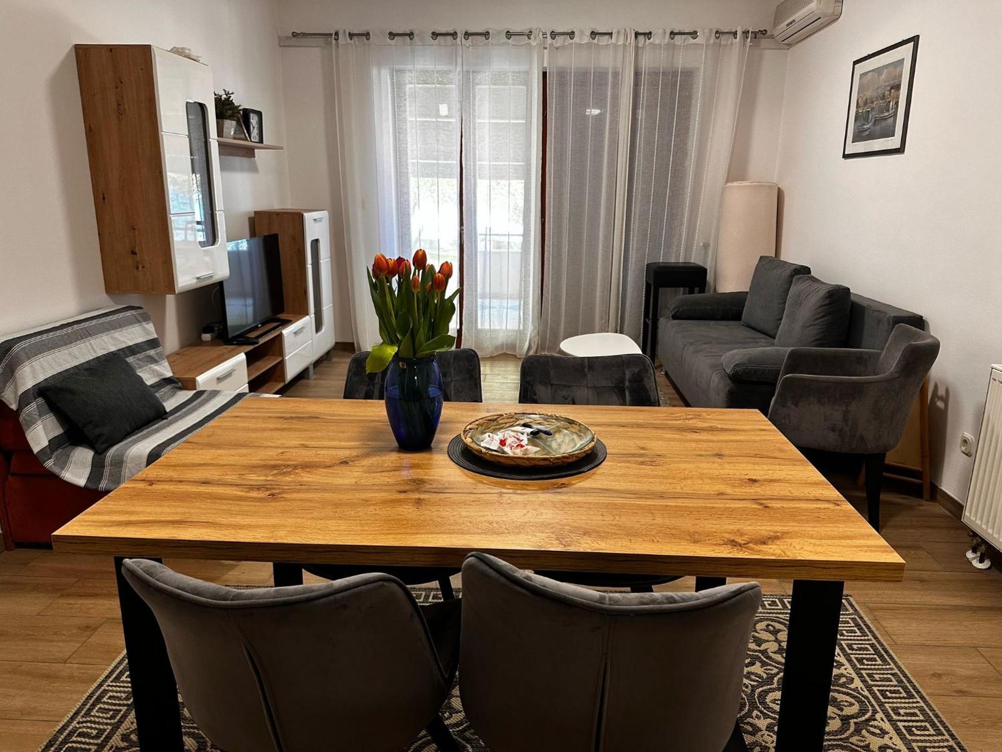 Apartmani Roko Biograd Na Moru Ruang foto