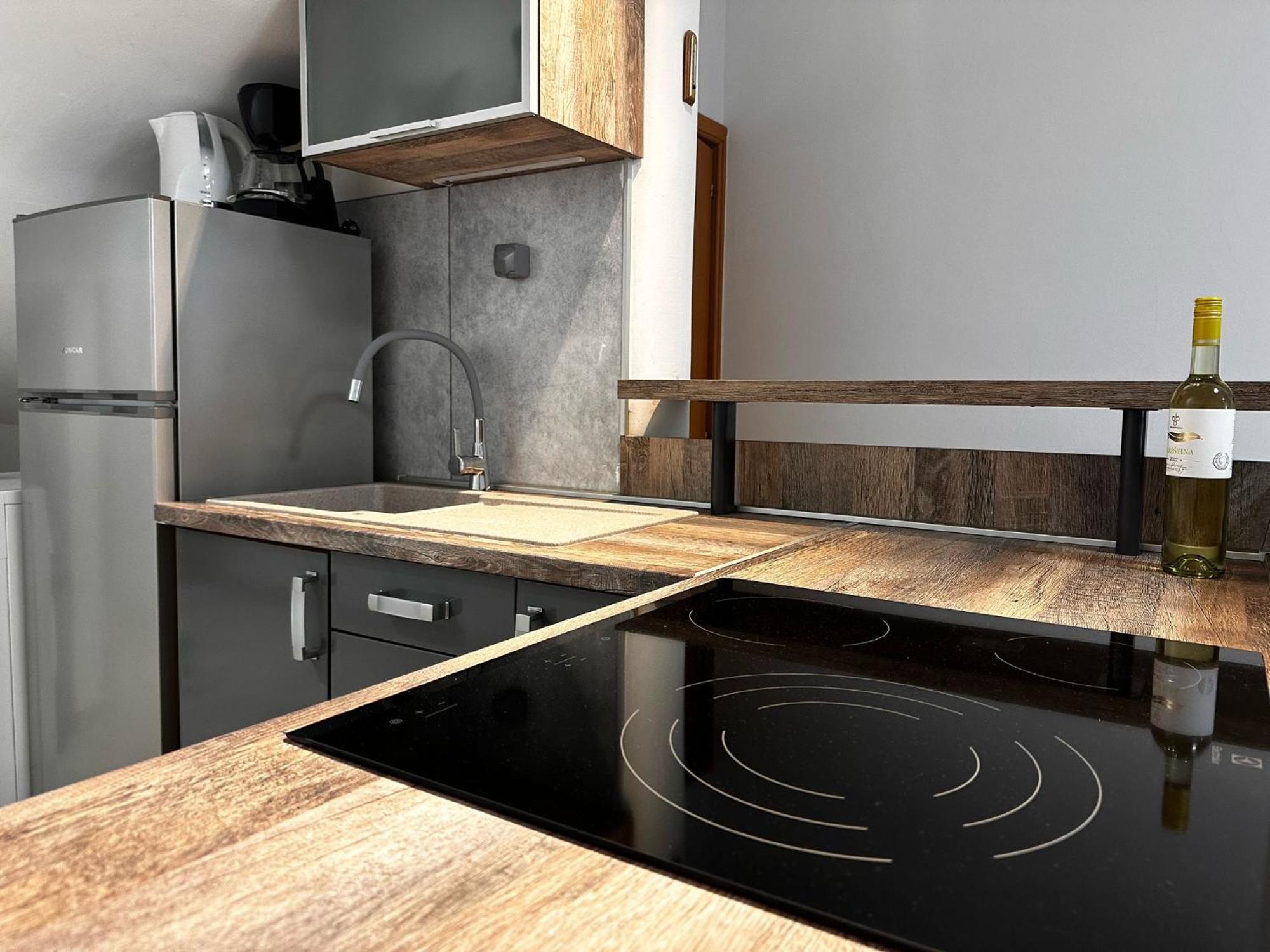 Apartmani Roko Biograd Na Moru Bagian luar foto